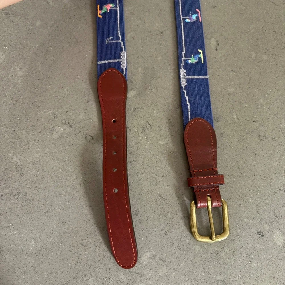 Smathers & Branson Men Needlepoint Belt Chairlift Skiing Navy Leather Brass 42 - Picture 8 of 9